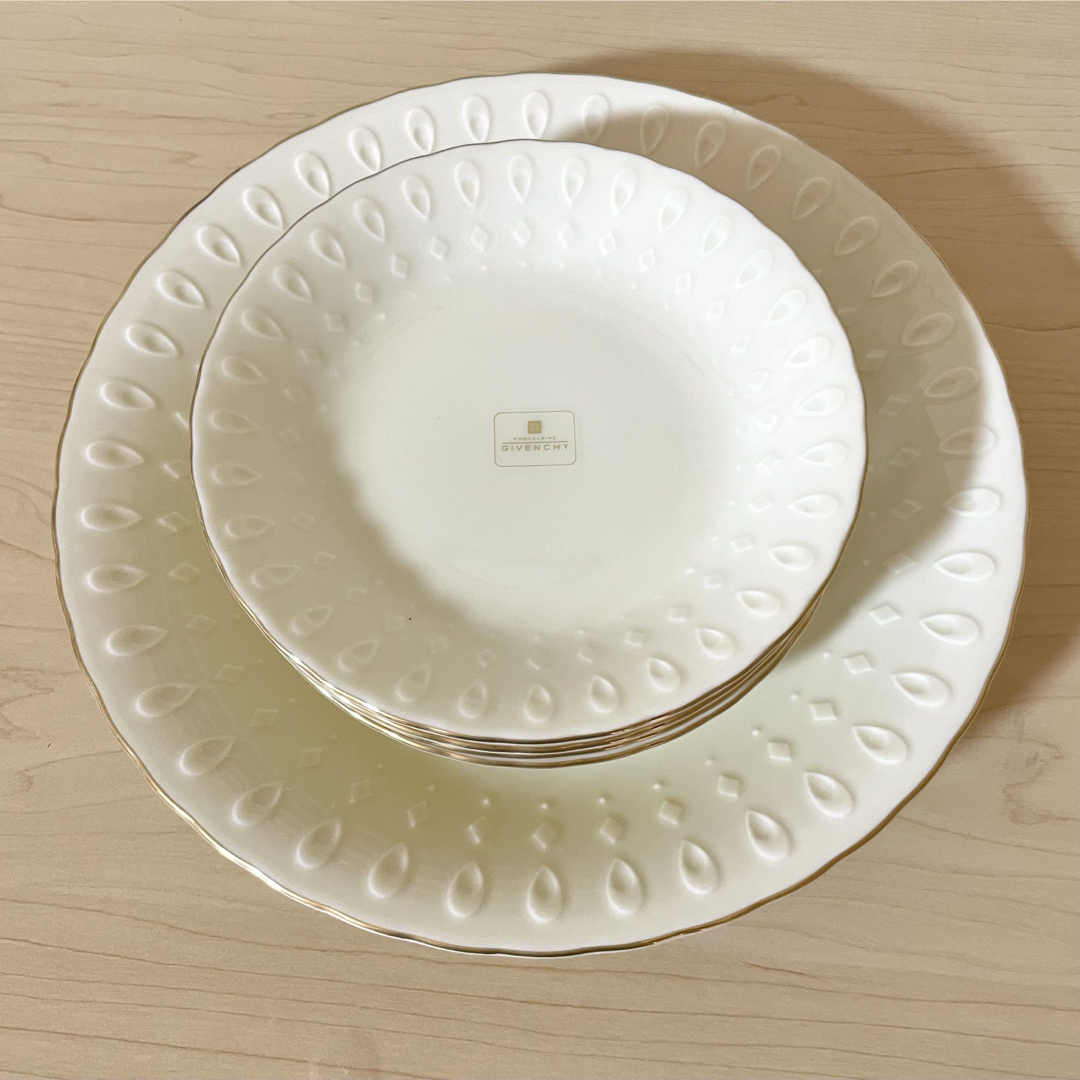 GIVENCHY - 《未使用》 GIVENCHY 食器 パーティセットの通販 by GIVENCHY - 《未使用》 GIVENCHY 食器 パーティセットの通販 by
