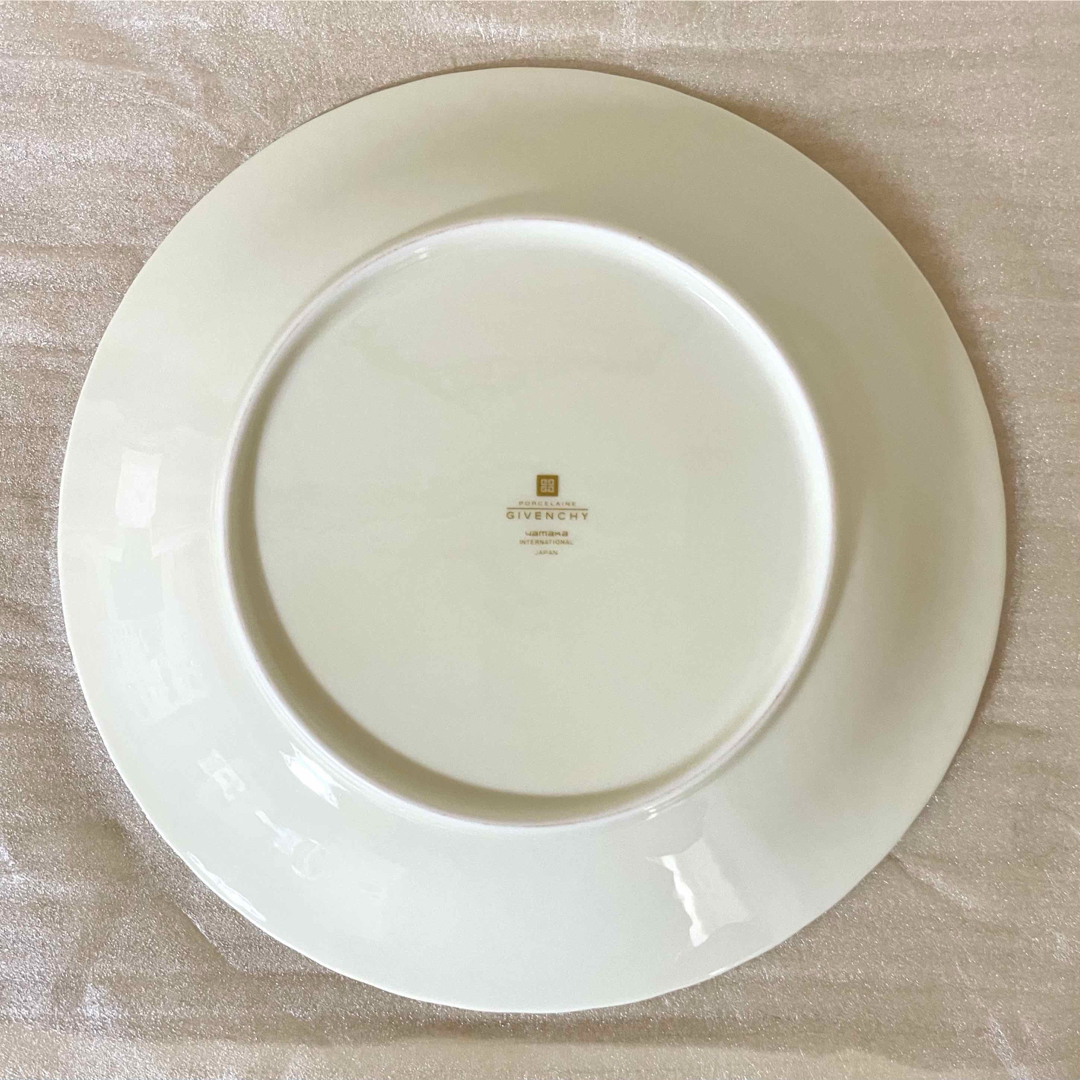 GIVENCHY - 《未使用》 GIVENCHY 食器 パーティセットの通販 by GIVENCHY - 《未使用》 GIVENCHY 食器 パーティセットの通販 by