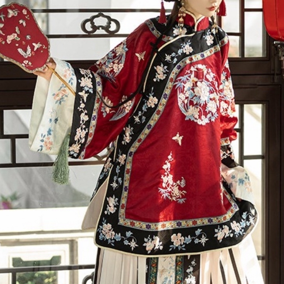 To Alice - 刺繍団花氅衣 赤黒色トップス 清漢女 中華風 漢服 結婚式着物 チャイナドレスの通販 by パンパン値下げ可|トゥアリスならラクマ To Alice - 刺繍団花氅衣 赤黒色トップス 清漢女 中華風 漢服 結婚式着物 チャイナドレスの通販 by パンパン値下げ可|トゥアリスならラクマ