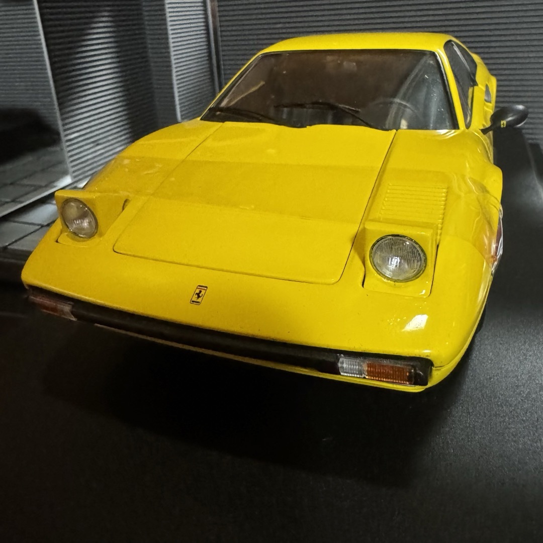 絶版未展示品 京商 1/18 フェラーリ 308GTB 1976 イエロー 絶版未展示品 京商 1/18 フェラーリ 308GTB 1976 イエロー