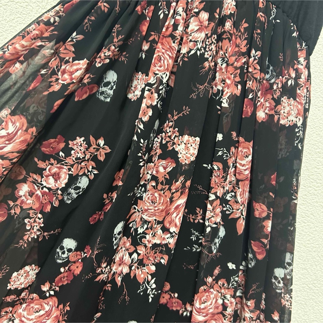 ジャニス janiss シフォンロングワンピース スカル柄の通販 by ジャニス janiss シフォンロングワンピース スカル柄の通販 by