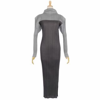 PLEATS PLEASE ISSEY MIYAKE(ひざ丈ワンピース ・ グレー/灰色 PLEATS PLEASE ISSEY MIYAKE(ひざ丈ワンピース ・ グレー/灰色