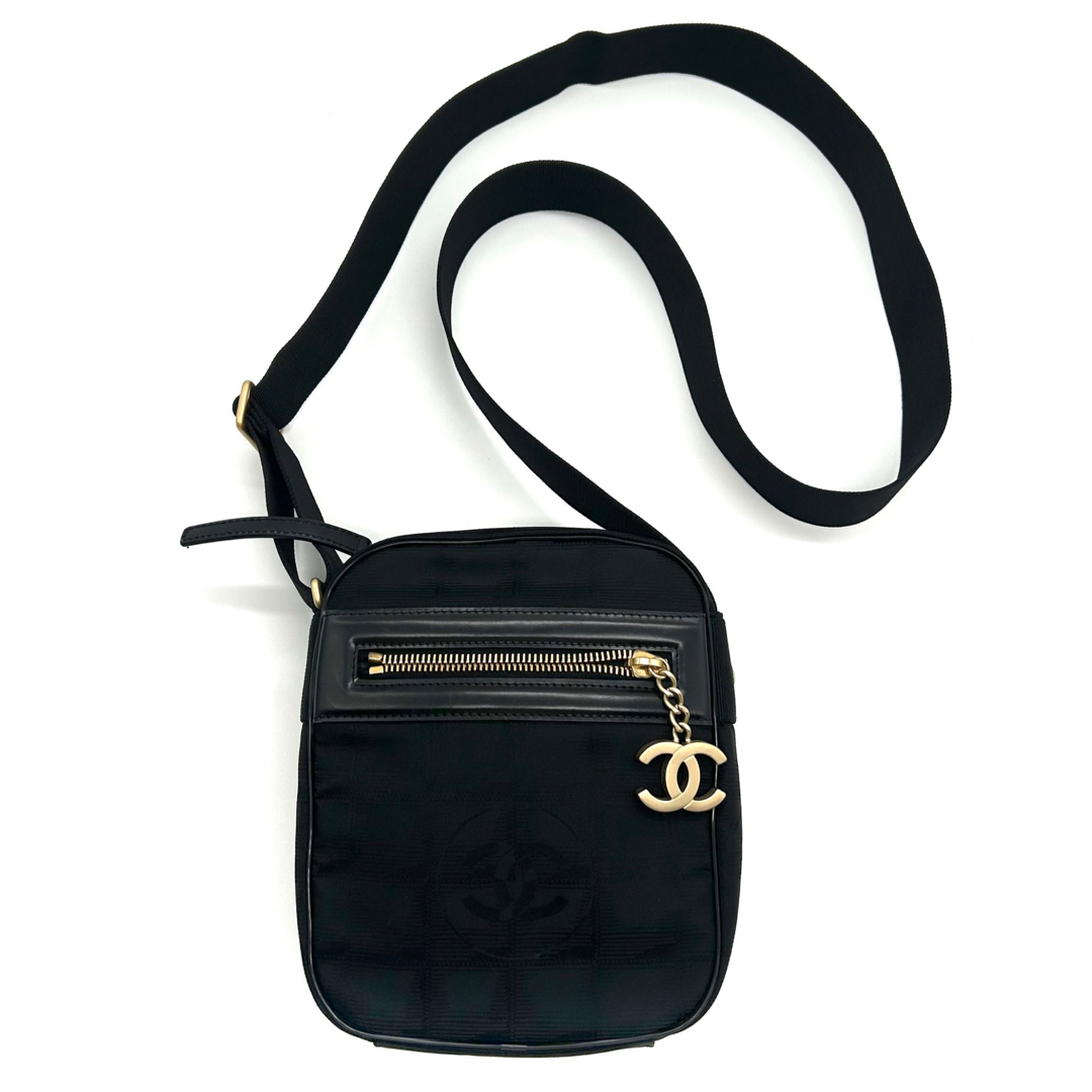 CHANEL - シャネル ニュートラベルライン ショルダーバッグ ココ CHANEL - シャネル ニュートラベルライン ショルダーバッグ ココ