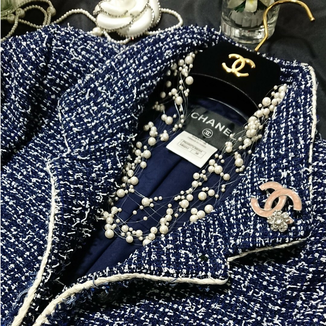 CHANEL - シャネル❤️綺麗なツイード ジャケット❤️CoCoマーク CHANEL - シャネル❤️綺麗なツイード ジャケット❤️CoCoマーク