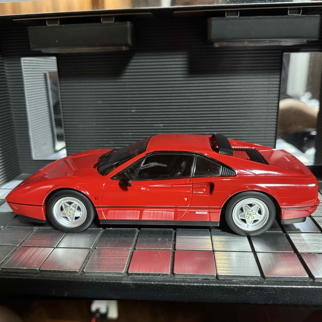 絶版未展示品 KKスケール 1/18 フェラーリ 328 GTB 1985の通販 絶版未展示品 KKスケール 1/18 フェラーリ 328 GTB 1985の通販