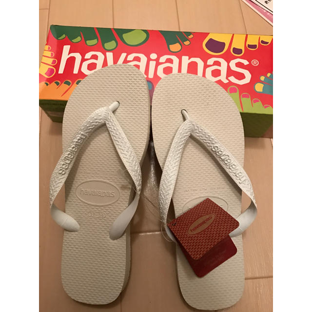 havaianas(ハワイアナス)のハワイアナス 未使用！白 レディースの靴/シューズ(ビーチサンダル)の商品写真