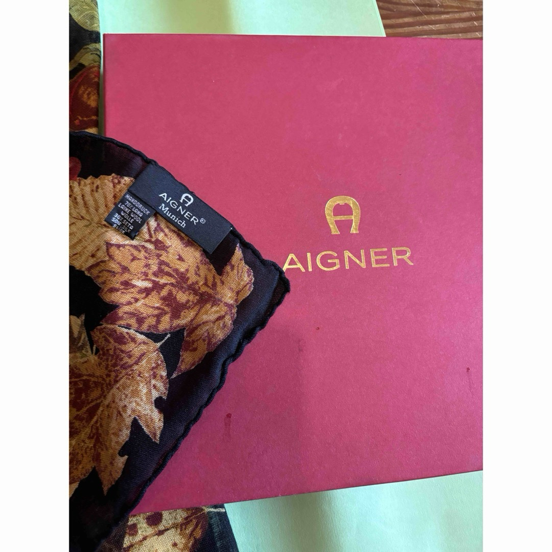AIGNER - AIGNERスカーフの通販 by ウメチョ1260's shop AIGNER - AIGNERスカーフの通販 by ウメチョ1260's shop