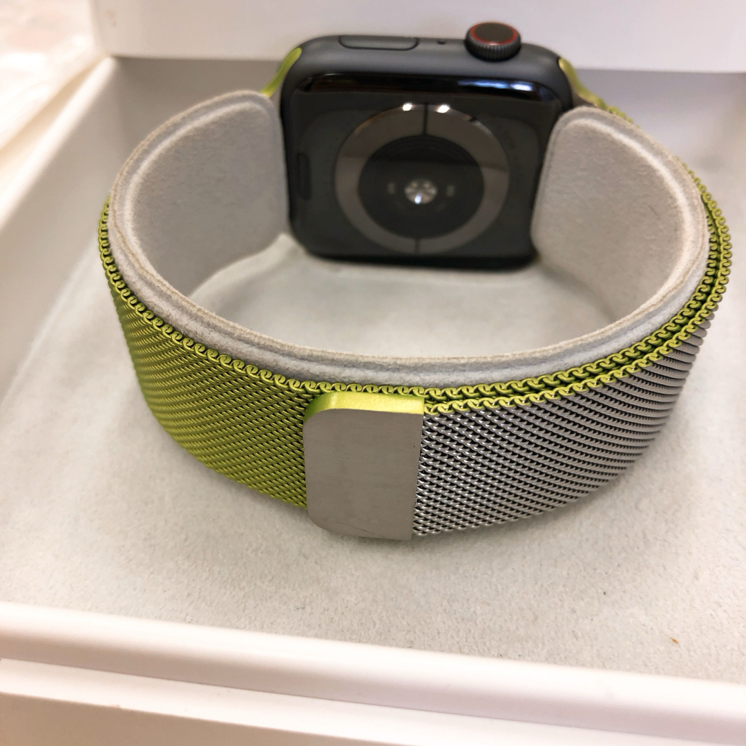 アップルウォッチ Apple Watch シリーズ4 黒/44mm アップルウォッチ Apple Watch シリーズ4 黒/44mm