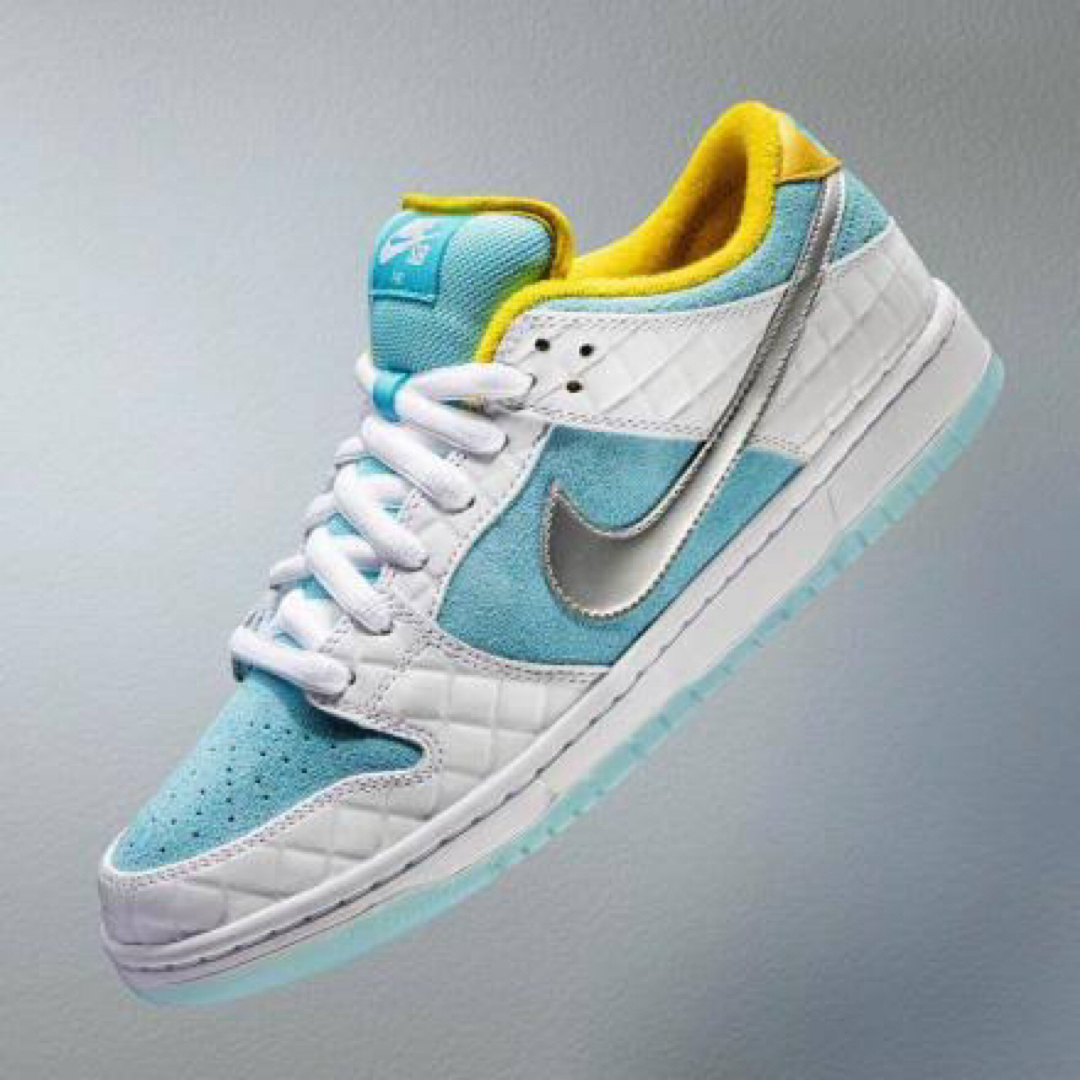 NIKE - FTC × ナイキ SB ダンク ロー プロ NIKE - FTC × ナイキ SB ダンク ロー プロ
