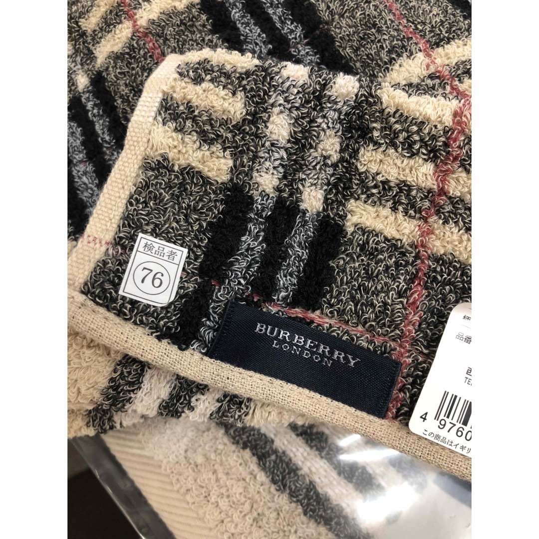 BURBERRY - 【新品】バーバリーフェイスタオル 2枚セット BURBERRY - 【新品】バーバリーフェイスタオル 2枚セット