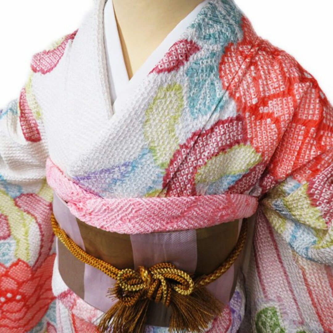振袖 着物 中古 正絹 きぬたや 藤娘 総絞り 花模様 オフホワイト 振袖 着物 中古 正絹 きぬたや 藤娘 総絞り 花模様 オフホワイト