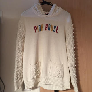 ピンクハウス(PINK HOUSE)の   【お取り置き中】PINK HOUSE ロゴセーター ホワイト(ニット/セーター)