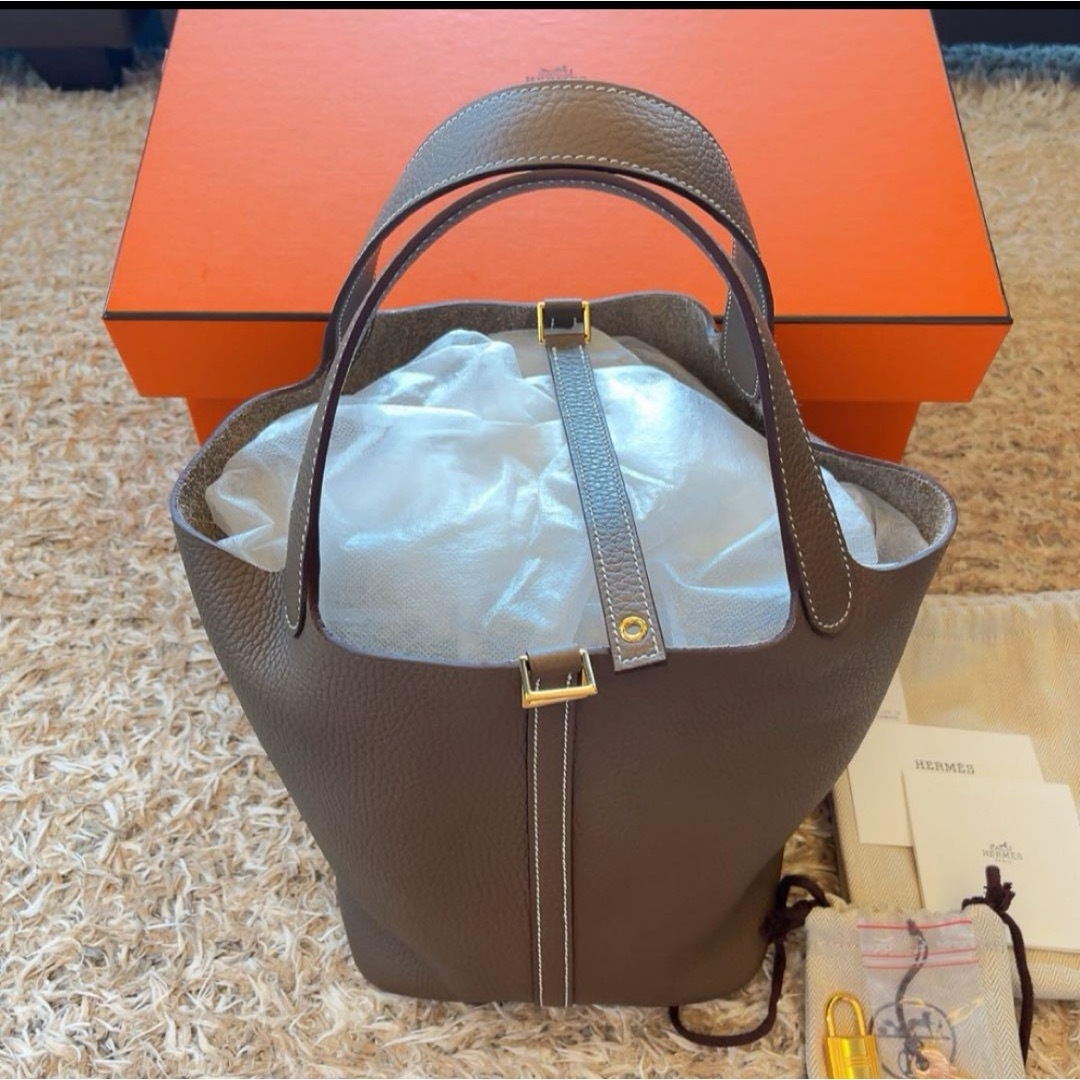 HERMES - 新品 HERMES エルメス ピコタンロックMM 22 エトゥープ HERMES - 新品 HERMES エルメス ピコタンロックMM 22 エトゥープ