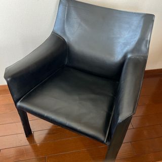 Cassina - GE07 Cassina .IXC Calm アーム ダイニング チェア Cassina - GE07 Cassina .IXC Calm アーム ダイニング チェア