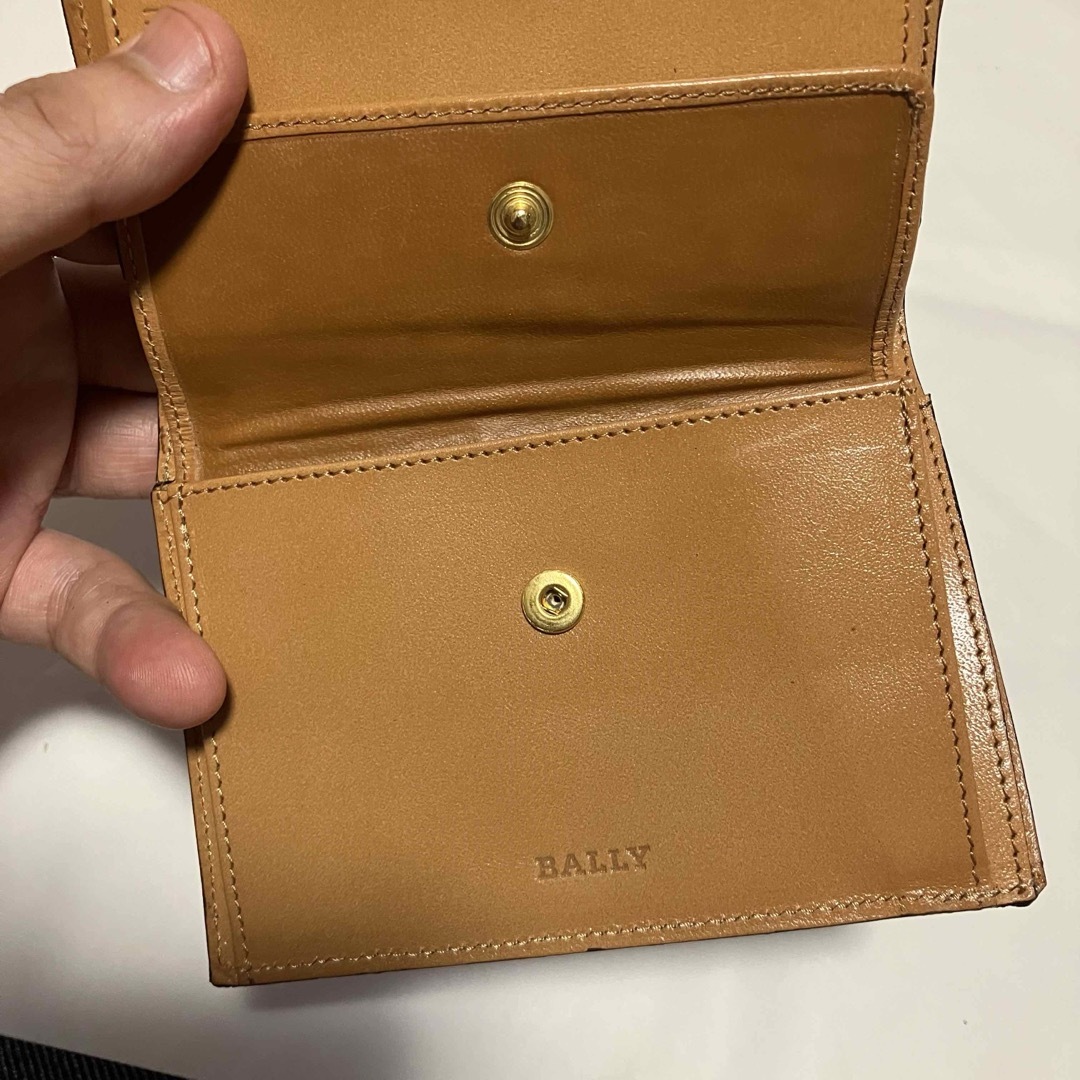 BALLY バリー 新品未使用 折り財布レザー BALLY バリー 新品未使用 折り財布レザー