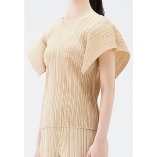 PLEATS PLEASE ISSEY MIYAKE(シャツ/ブラウス(半袖/袖なし))の PLEATS PLEASE ISSEY MIYAKE(シャツ/ブラウス(半袖/袖なし))の