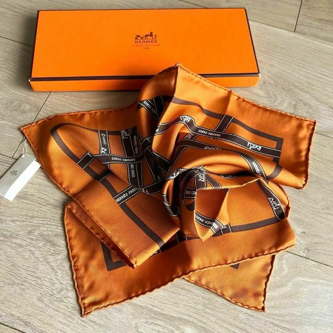 HERMES - タグ付き新品 エルメス プチカレ ボルデュックリボン HERMES - タグ付き新品 エルメス プチカレ ボルデュックリボン