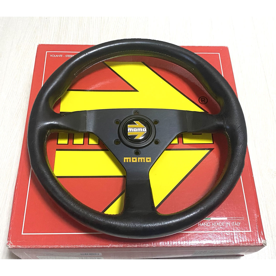 MOMO - MOMO VELOCE RACING 320mm ステアリングの通販 by L shop MOMO - MOMO VELOCE RACING 320mm ステアリングの通販 by L shop