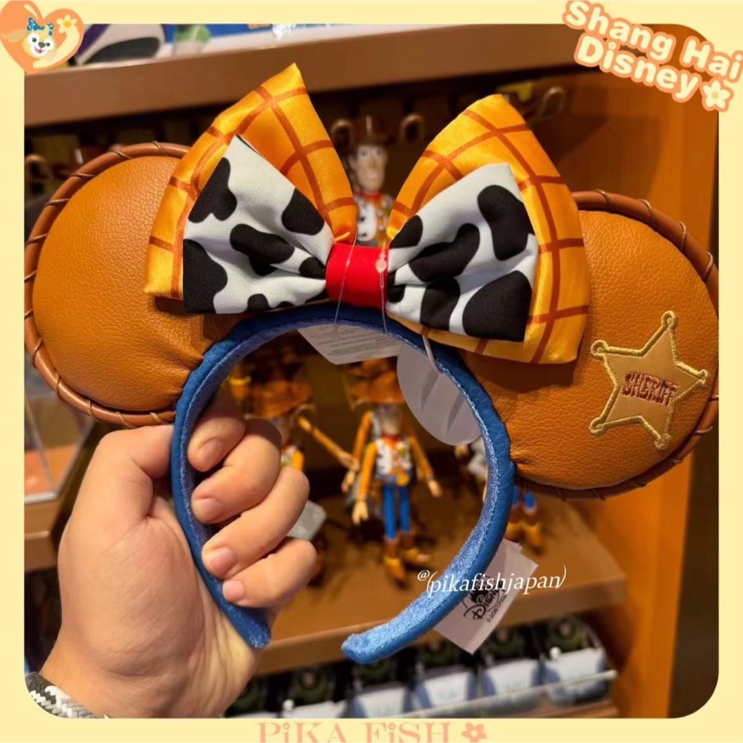 Disney(ディズニー)の【現地購入☆正規品】ウッディー トイストーリー カチューシャ 上海ディズニー レディースのヘアアクセサリー(カチューシャ)の商品写真