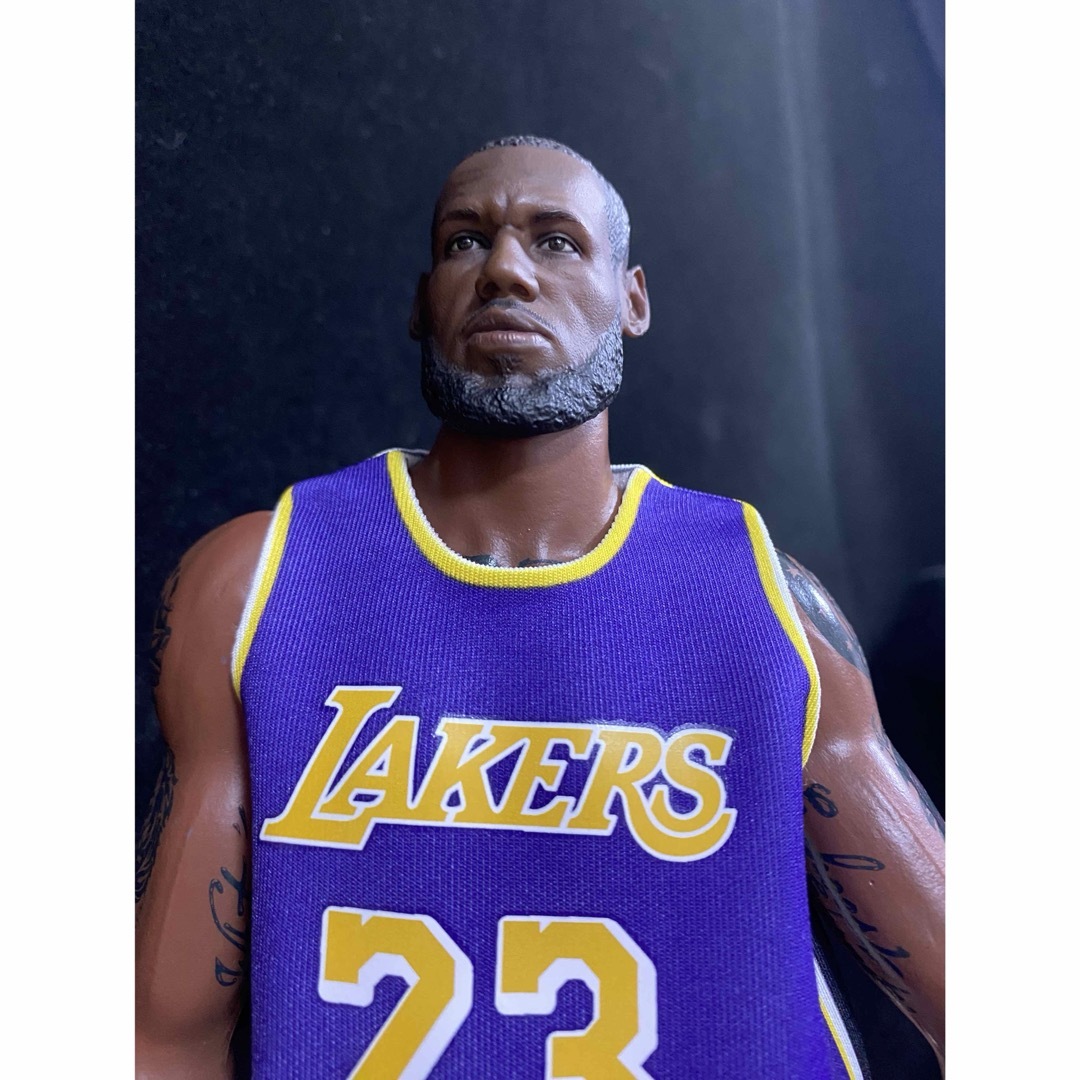 素体2体 NBA レブロン・ジェームズ フィギュア1/6 新品 LeBronの 素体2体 NBA レブロン・ジェームズ フィギュア1/6 新品 LeBronの