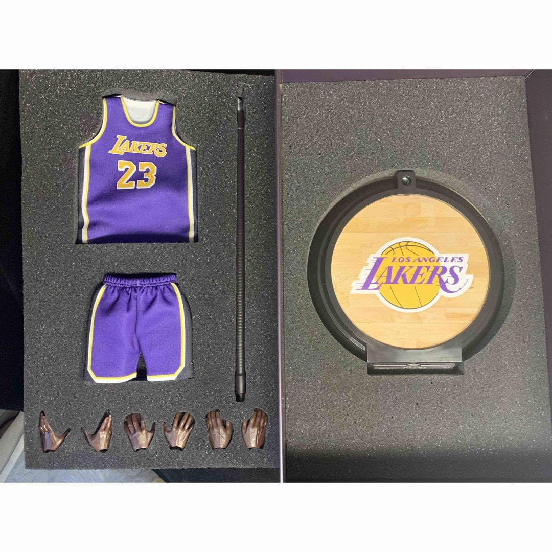 素体2体 NBA レブロン・ジェームズ フィギュア1/6 新品 LeBronの 素体2体 NBA レブロン・ジェームズ フィギュア1/6 新品 LeBronの