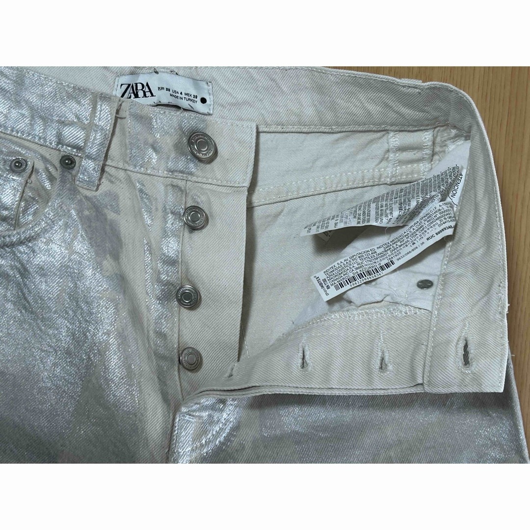 ZARA - 美品 ZARA ザラ メタリック加工(シルバーペイント)デニム ZARA - 美品 ZARA ザラ メタリック加工(シルバーペイント)デニム