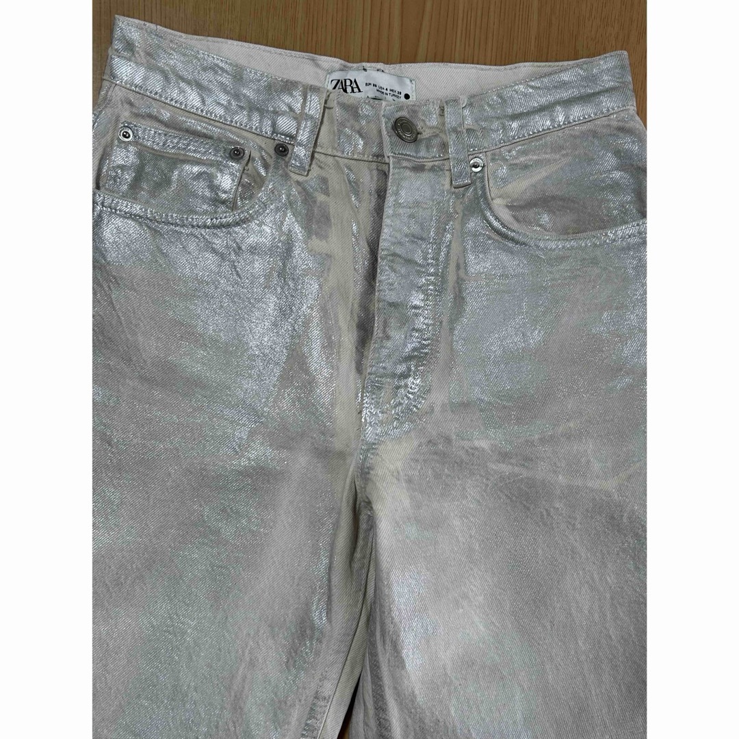 ZARA - 美品 ZARA ザラ メタリック加工(シルバーペイント)デニム ZARA - 美品 ZARA ザラ メタリック加工(シルバーペイント)デニム