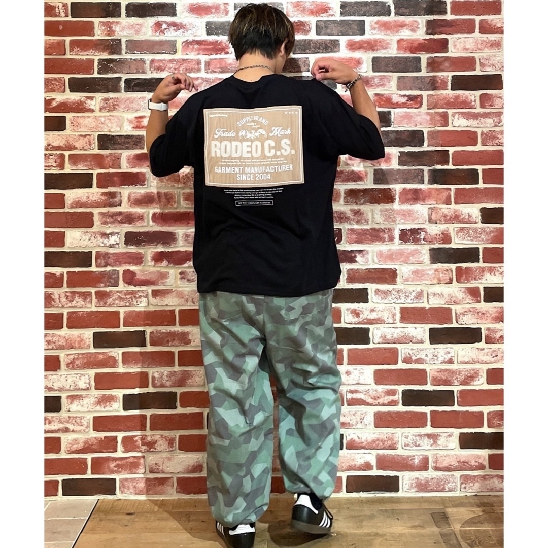 RODEO CROWNS WIDE BOWL(ロデオクラウンズワイドボウル)のロデオ★ コーデュロイレーベルTシャツ（Mサイズ） メンズのトップス(Tシャツ/カットソー(半袖/袖なし))の商品写真