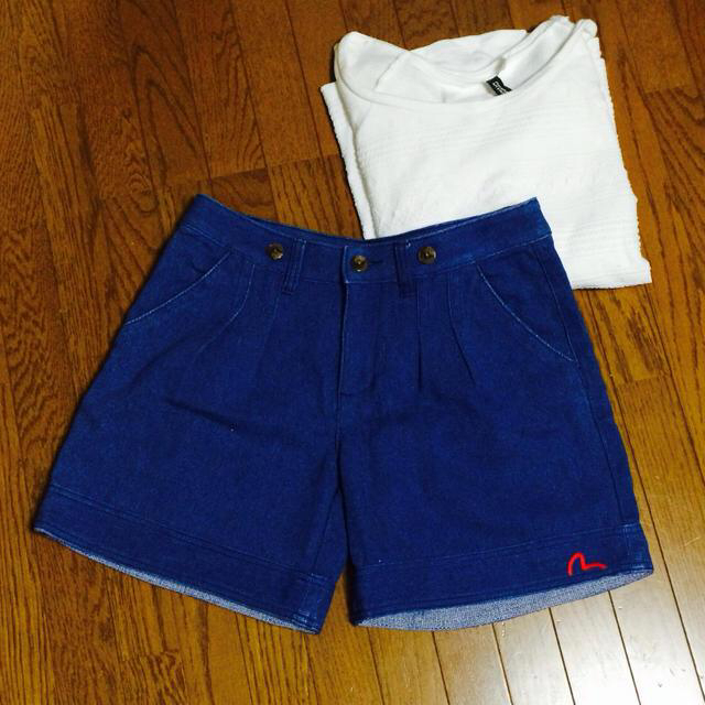 EVISU(エビス)のEVISUショーパン★格安！ レディースのパンツ(ショートパンツ)の商品写真