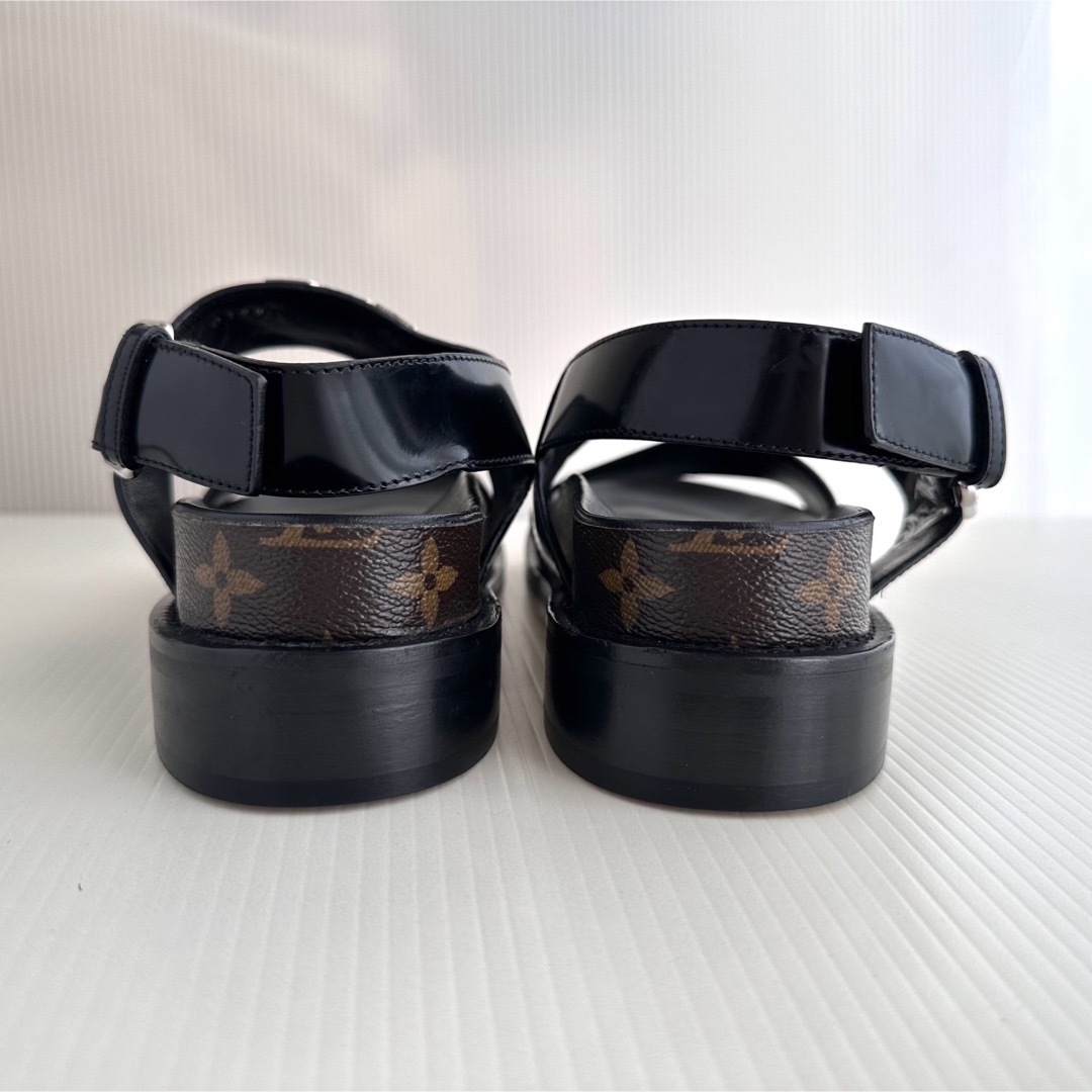 LOUIS VUITTON - ルイヴィトン モノグラム ロゴ入り フラット LOUIS VUITTON - ルイヴィトン モノグラム ロゴ入り フラット