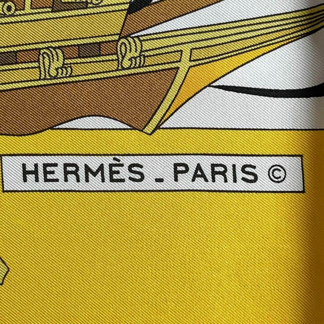 HERMES - エルメス 大判シルクスカーフ カレ90 イエロー系 HERMES - エルメス 大判シルクスカーフ カレ90 イエロー系