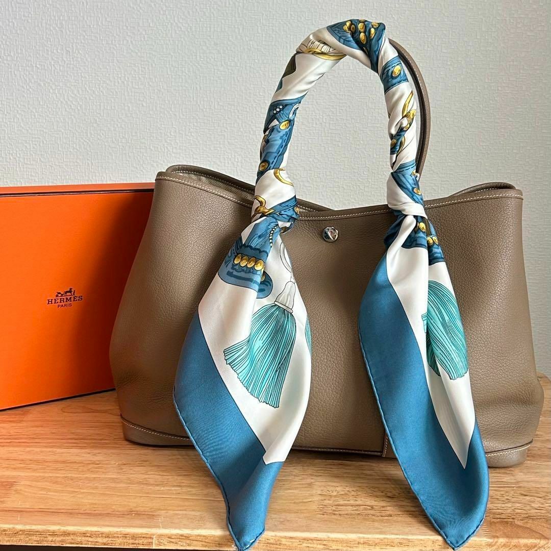 HERMES - HERMES エルメス 大判シルクスカーフ カレ90 HERMES - HERMES エルメス 大判シルクスカーフ カレ90