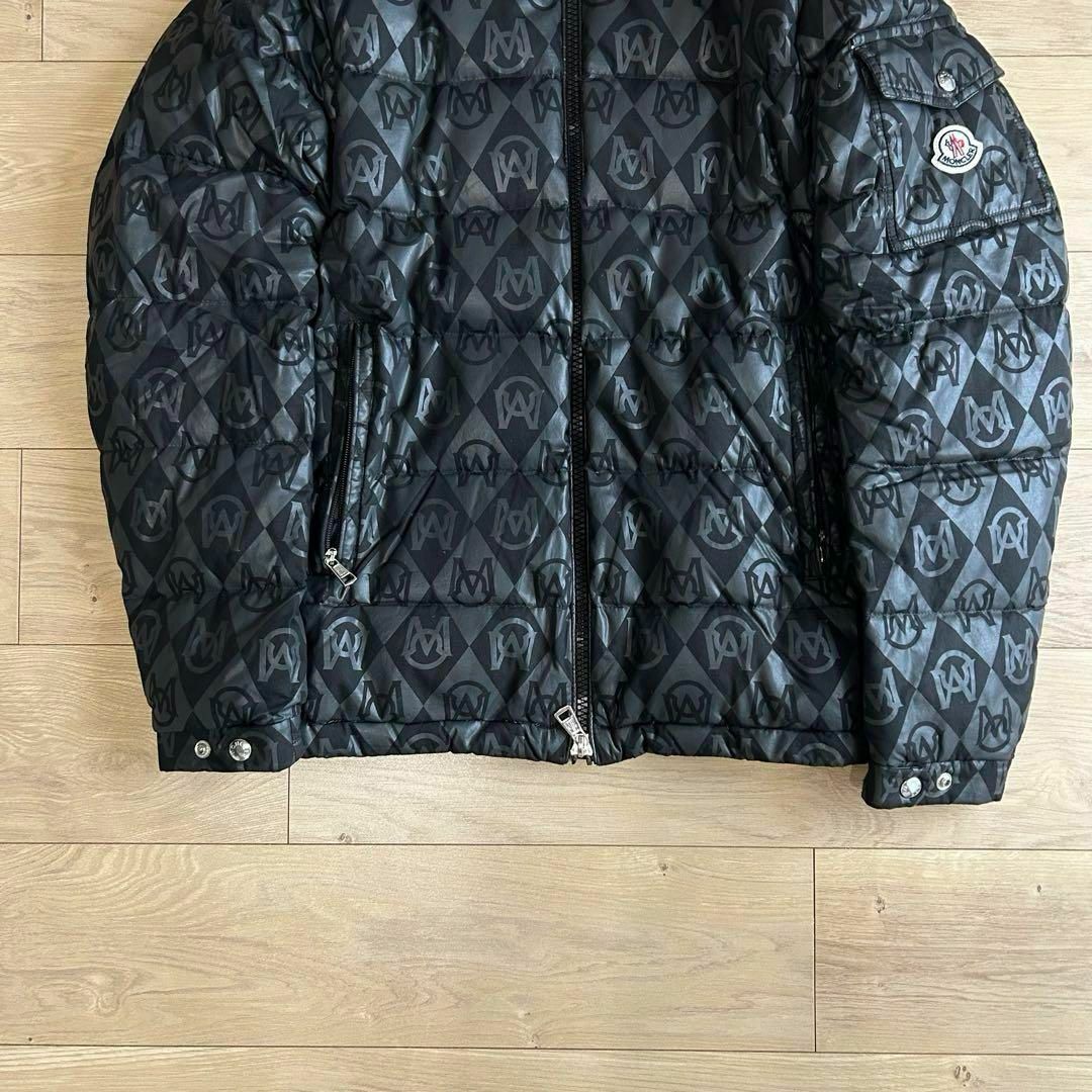 MONCLER - モンクレール 23-24AW ダウンジャケット BOURNE ロゴ MONCLER - モンクレール 23-24AW ダウンジャケット BOURNE ロゴ