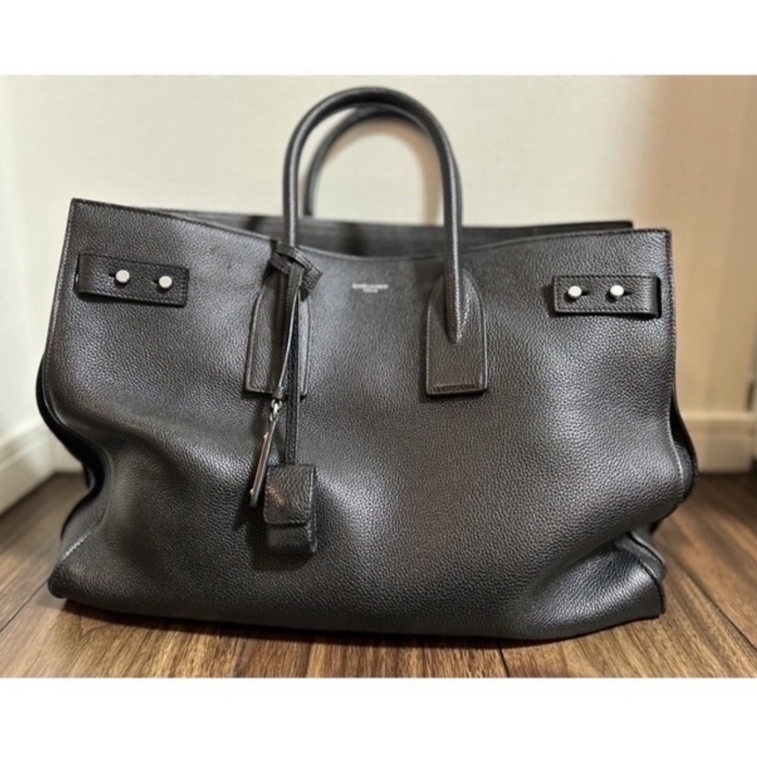 美品】Saint Laurent サンローラン ラージ サックドジュール 美品】Saint Laurent サンローラン ラージ サックドジュール