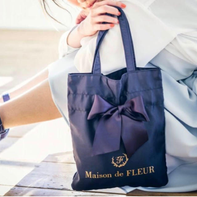 Maison de FLEUR(メゾンドフルール)の2WAYリボンバッグ レディースのバッグ(トートバッグ)の商品写真