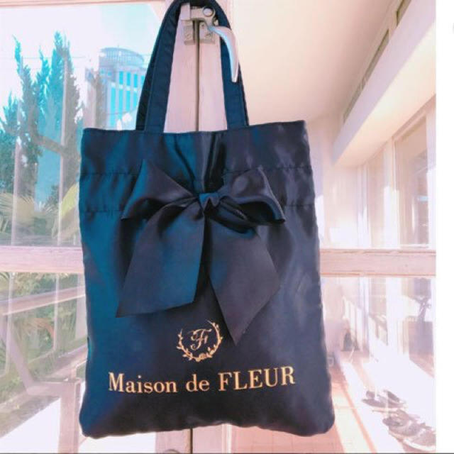 Maison de FLEUR(メゾンドフルール)の2WAYリボンバッグ レディースのバッグ(トートバッグ)の商品写真