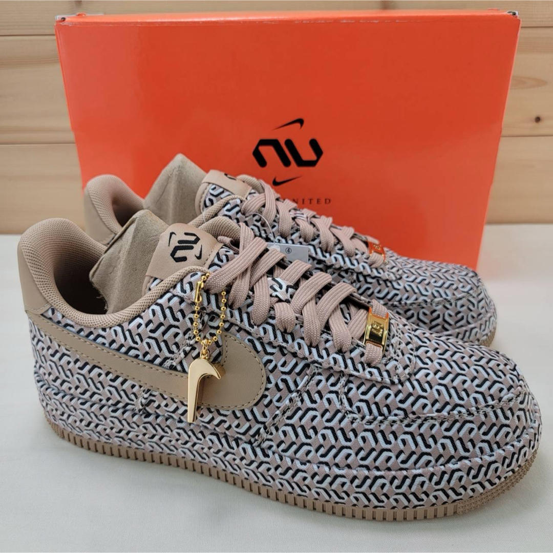NIKE - ナイキ ウィメンズ エアフォース1 ロー ユナイテッド NIKE - ナイキ ウィメンズ エアフォース1 ロー ユナイテッド