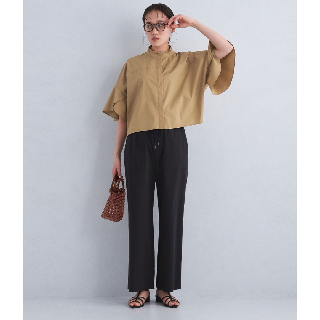 UNITED ARROWS green label relaxing(ユナイテッドアローズグリーンレーベルリラクシング)の専用になりますgreen label relaxiフレアスリーブクロップドシャツ レディースのトップス(シャツ/ブラウス(半袖/袖なし))の商品写真