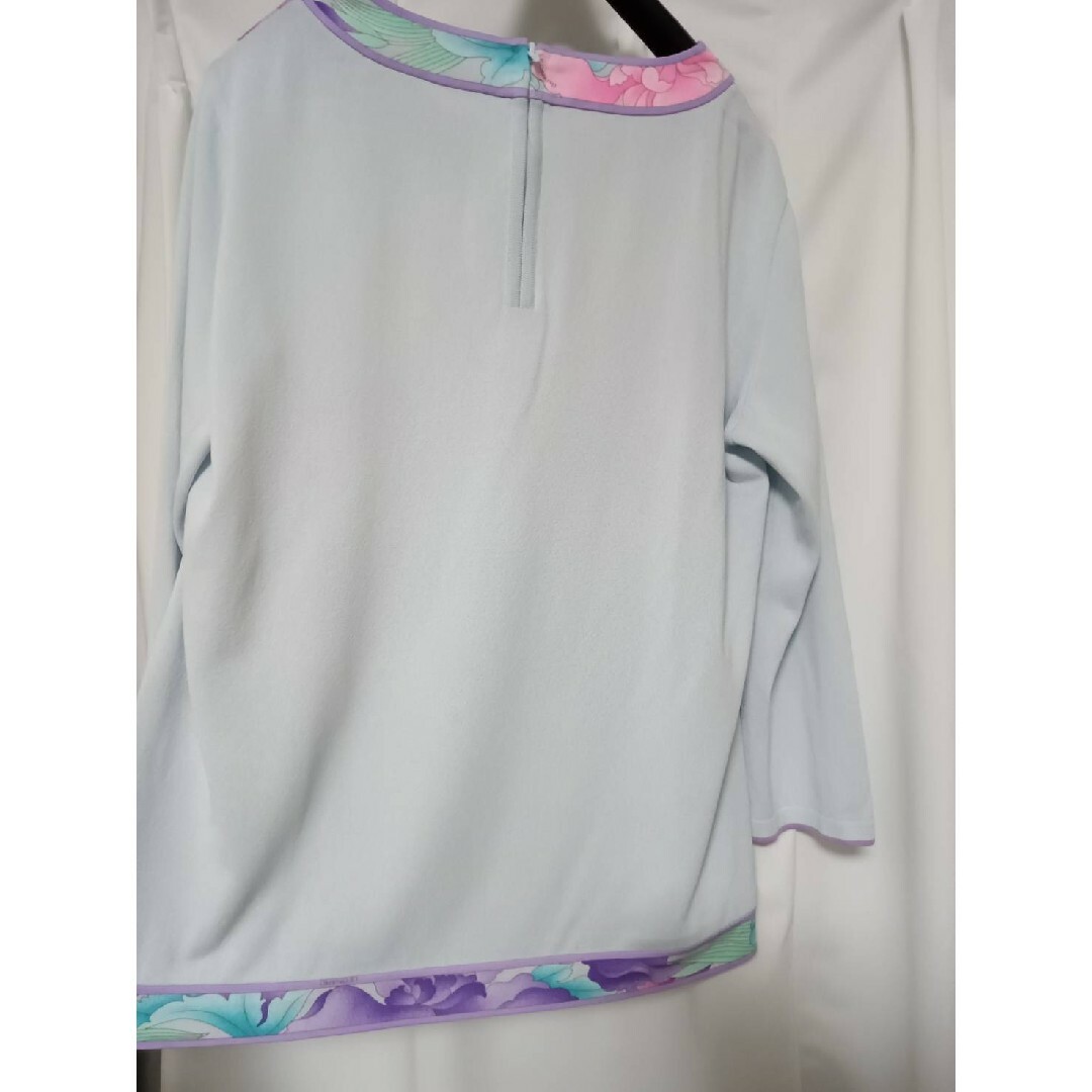 極美品】レオナール 極近年 トップス 42 極美品】レオナール 極近年 トップス 42