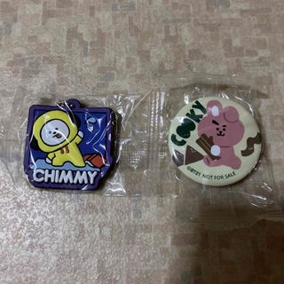 BT21 ラバーマスコット　缶バッジ　くら寿司(アイドルグッズ)