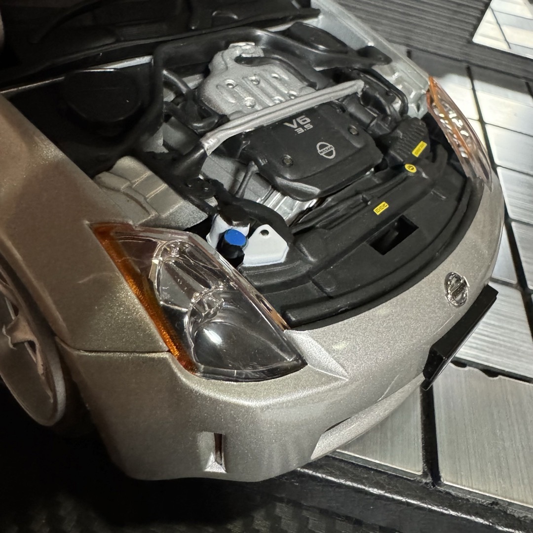 オートアート 1/18 日産 フェアレディZ 350Z(カスタム仕様) オートアート 1/18 日産 フェアレディZ 350Z(カスタム仕様)