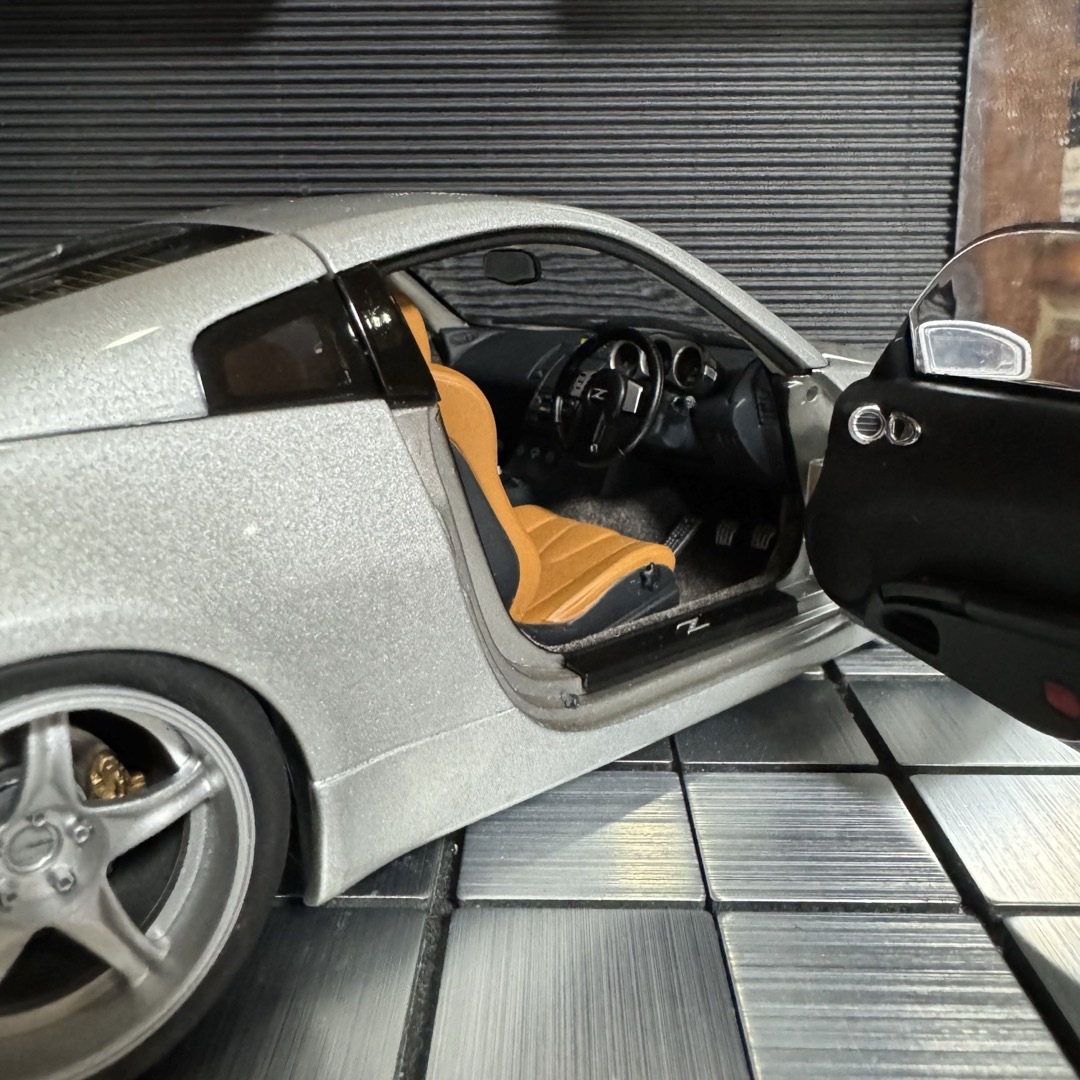 オートアート 1/18 日産 フェアレディZ 350Z(カスタム仕様) オートアート 1/18 日産 フェアレディZ 350Z(カスタム仕様)