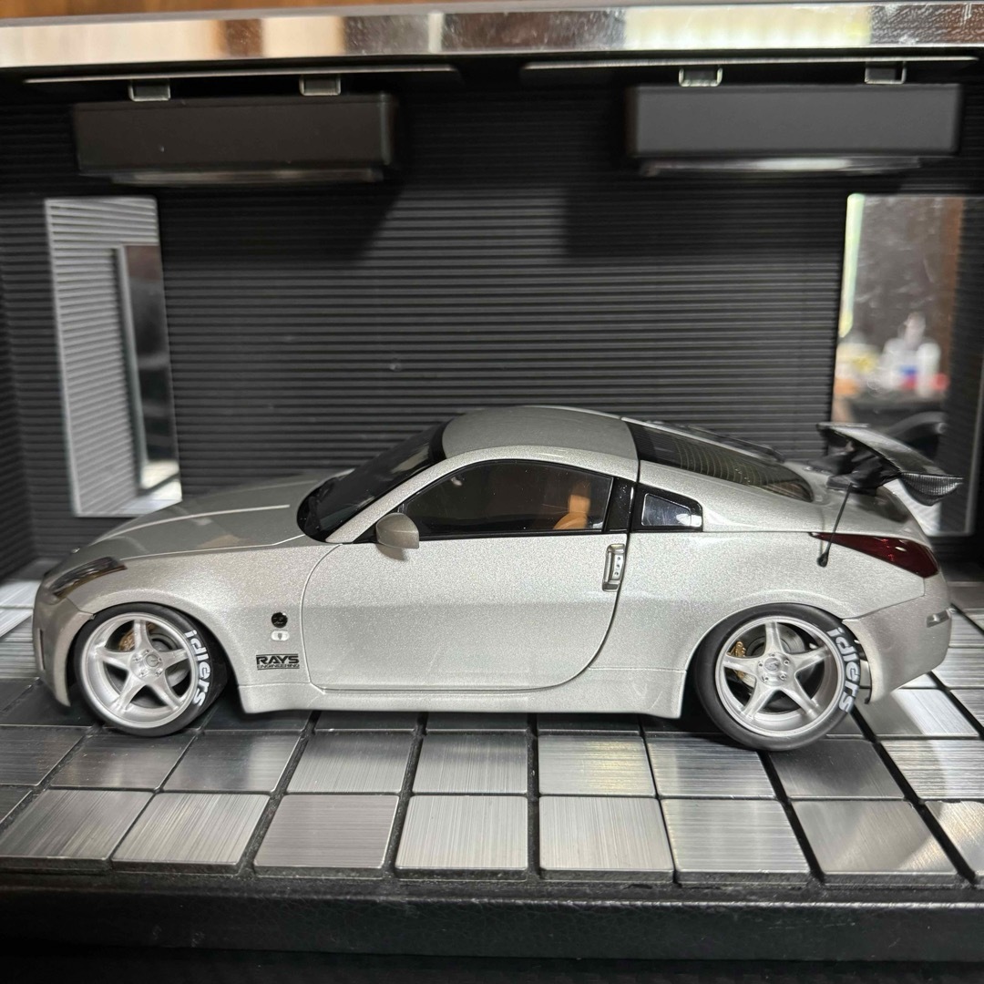 オートアート 1/18 日産 フェアレディZ 350Z(カスタム仕様) オートアート 1/18 日産 フェアレディZ 350Z(カスタム仕様)