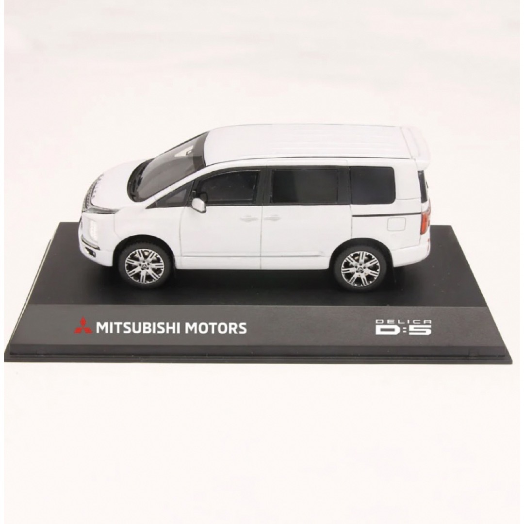 三菱 - 新品未使用☆デリカD:5 1/43サイズ モデルカー 2台セット 三菱 - 新品未使用☆デリカD:5 1/43サイズ モデルカー 2台セット