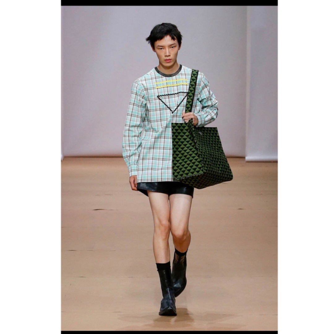 PRADA - 【新品未使用】プラダ 23ss チェックシャツ プル PRADA - 【新品未使用】プラダ 23ss チェックシャツ プル