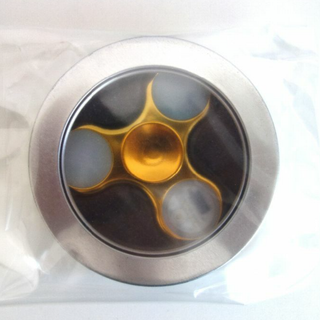 (B58)ハンドスピナー　ON/OFF 切換LED（49パターン） 未使用品(その他)
