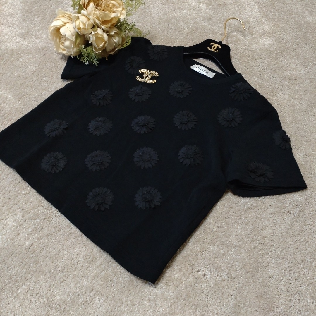 VALENTINO - ♥ヴァレンティノ♥のお花いっぱいニットの通販 by VALENTINO - ♥ヴァレンティノ♥のお花いっぱいニットの通販 by