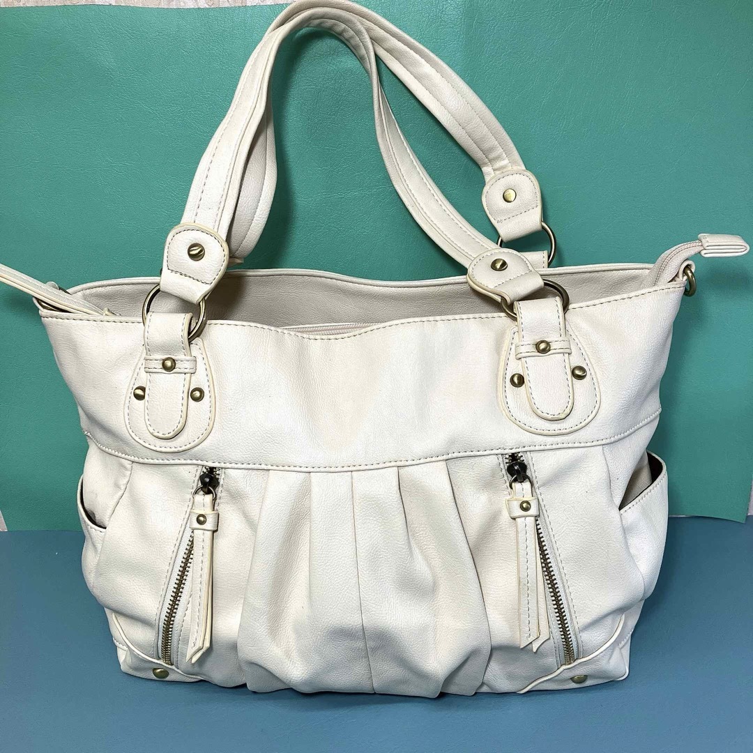 ①  レザー ハンドバッグ ホワイト系 美品