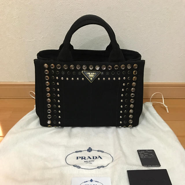 PRADA(プラダ)の美品プラダビジューバッグ♡ レディースのバッグ(ハンドバッグ)の商品写真