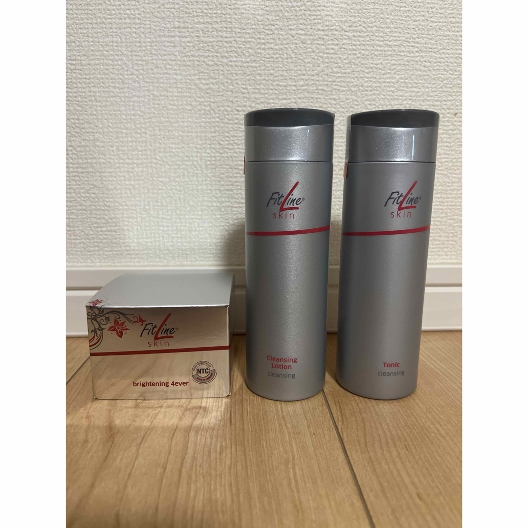 PM-インターナショナル FitLineskin4エバースキンケアセット PM-インターナショナル FitLineskin4エバースキンケアセット